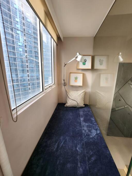 Enjoy Bgc Sunset And Golf Course View 2 Bedroom Loft With 100Mbps Internet Connection Manila Exteriör bild